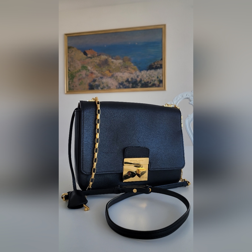 MICHAEL KORS COLLECTION Elegant Black Leather Bag
